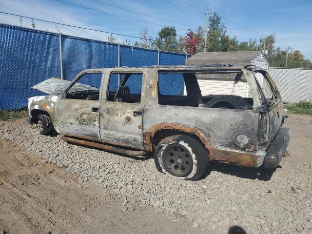 Photo 2 from auction – 1993 CHEV SUBURBAN with VIN 1GNEC16K2PJ392261