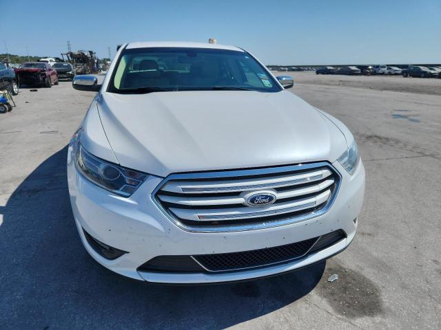 Photo 5 from auction – 2014 FORD TAURUS LIM with VIN 1FAHP2F80EG128511