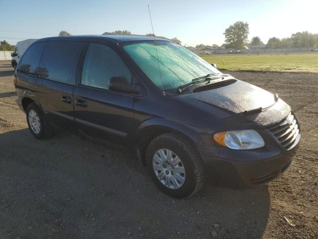Photo 4 from auction – 2006 CHRYSLER TOWN & COU with VIN 1A4GP45RX6B574427