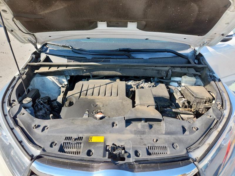 Photo 12 from auction – 2016 TOYOTA HIGHLANDER with VIN 5TDYKRFH2GS137124