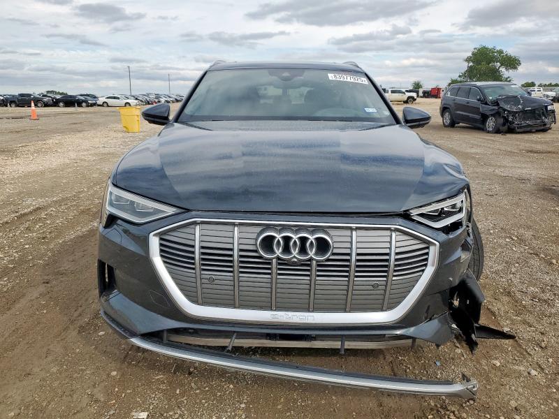 Photo 5 from auction – 2019 AUDI E-TRON PRESTIGE with VIN WA1VABGE1KB009596