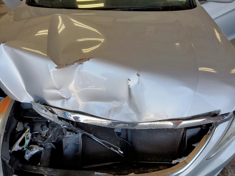 Photo 11 from auction – 2012 HYUNDAI SONATA SE with VIN 5NPEC4AC6CH471588