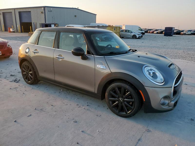 Photo 4 from auction – 2018 MINI COOPER S with VIN WMWXU3C56J2B64791