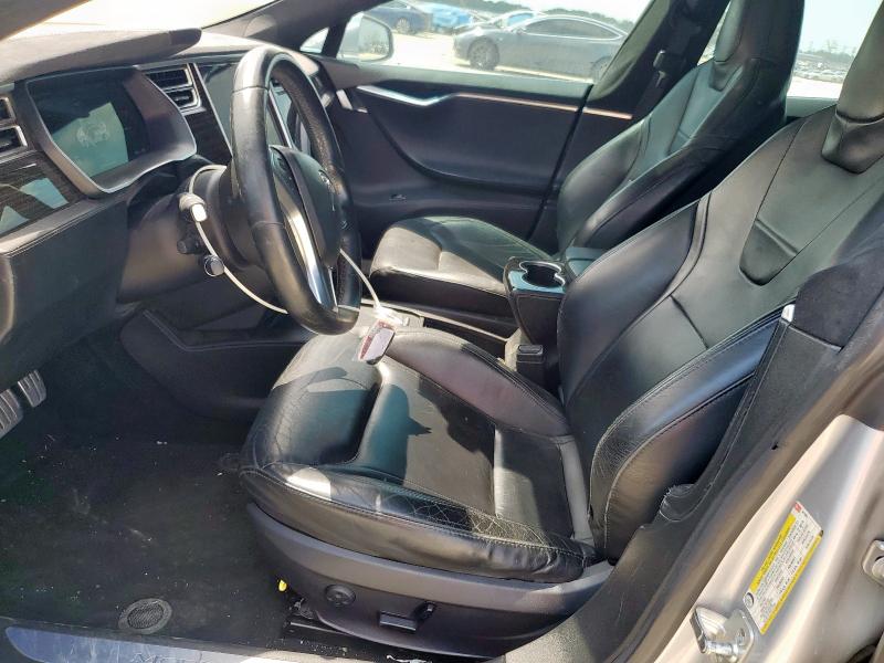 Photo 7 from auction – 2016 TESLA MODEL S with VIN 5YJSA1E46GF141903