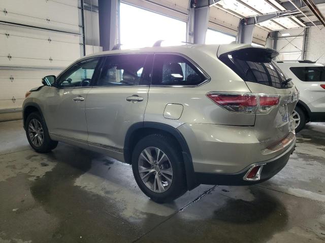 Photo 2 from auction – 2015 TOYOTA HIGHLANDER with VIN 5TDBKRFHXFS095998
