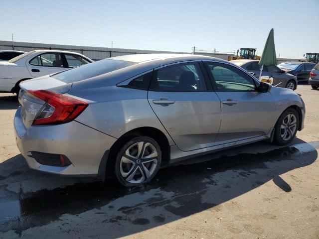 Photo 3 from auction – 2017 HONDA CIVIC LX with VIN 2HGFC2F51HH558402