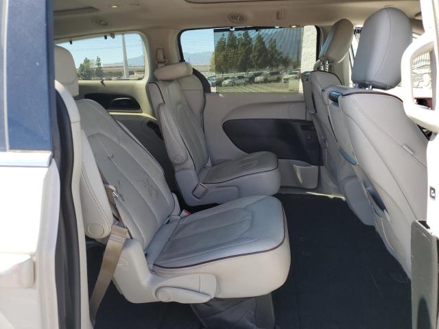 Фото 11 с аукциона – 2017 CHRYSLER PACIFICA LIMITED с VIN 2C4RC1GG4HR584248