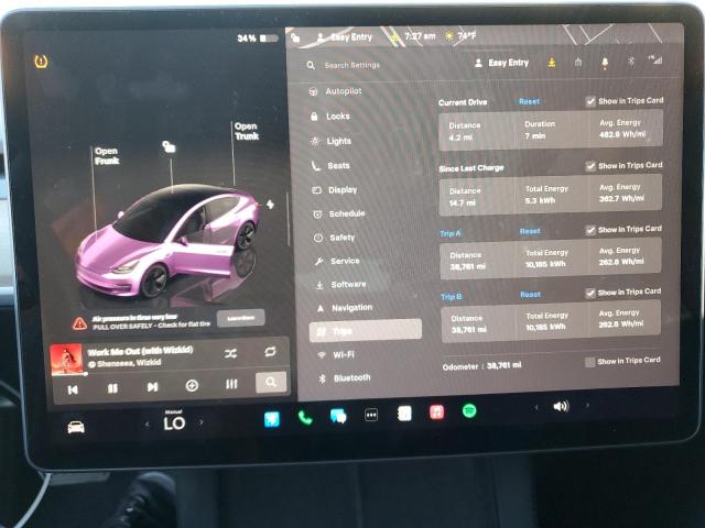 Photo 9 from auction – 2022 TESLA MODEL 3 with VIN 5YJ3E1EA6NF357178