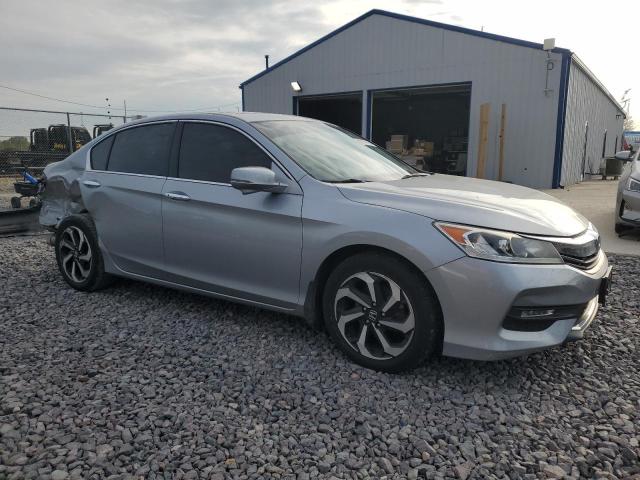 Photo 4 from auction – 2017 HONDA ACCORD EXL with VIN 1HGCR3F82HA042372