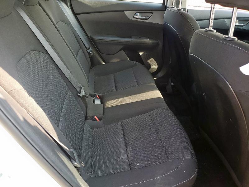 Photo 10 from auction – 2021 KIA FORTE FE with VIN 3KPF24AD3ME349342