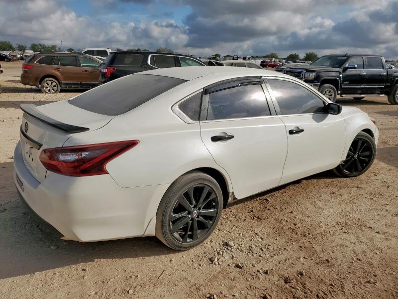 Photo 3 from auction – 2017 NISSAN ALTIMA 2.5 with VIN 1N4AL3AP6HC198155
