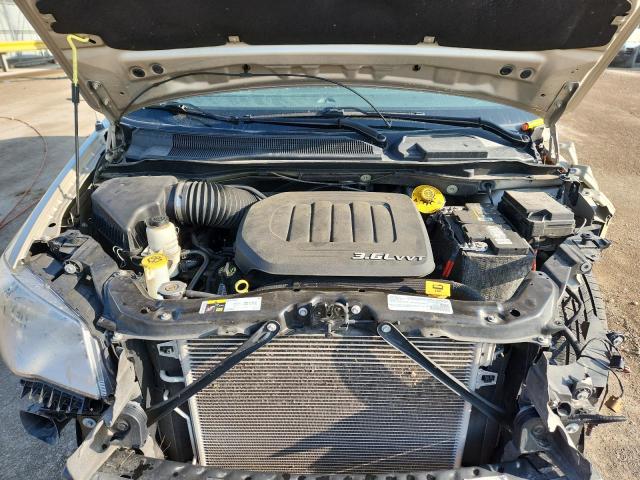 Photo 12 from auction – 2016 CHRYSLER TOWN & COU with VIN 2C4RC1GG5GR232648