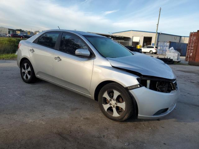 Photo 4 from auction – 2010 KIA FORTE EX with VIN KNAFU4A20A5060352