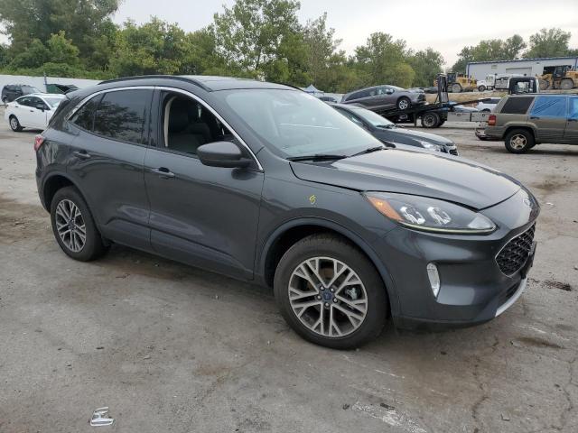 Photo 4 from auction – 2020 FORD ESCAPE with VIN 1FMCU9H63LUA55419