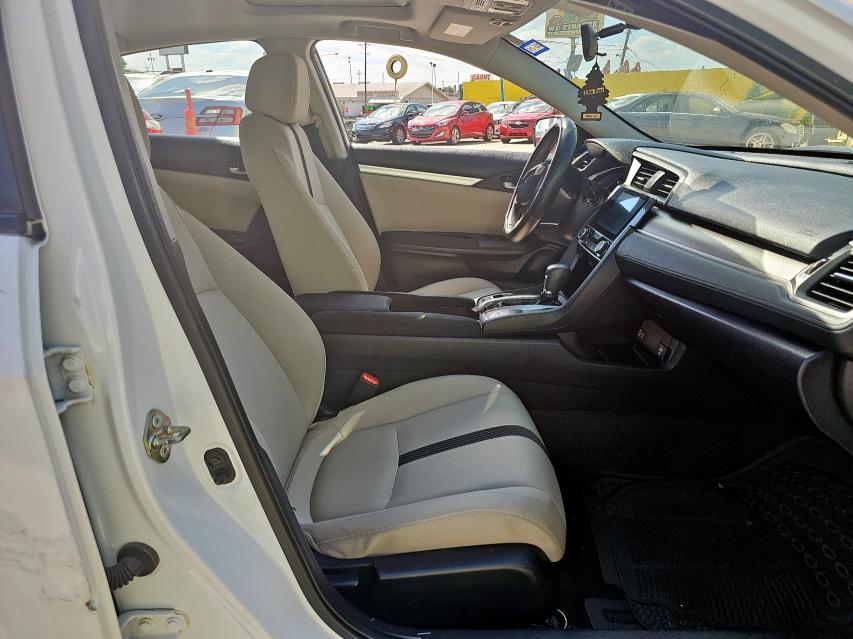 Photo 5 from auction – 2017 HONDA CIVIC EX with VIN 19XFC2F72HE065811