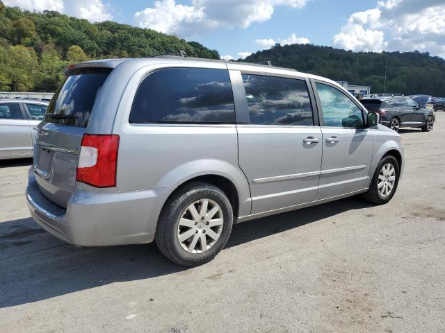 Photo 3 from auction – 2015 CHRYSLER TOWN & COU with VIN 2C4RC1BG4FR664542