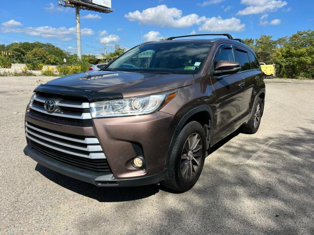 Foto 2 de la subasta – 2017 TOYOTA HIGHLANDER con VIN 5TDJZRFH4HS367780
