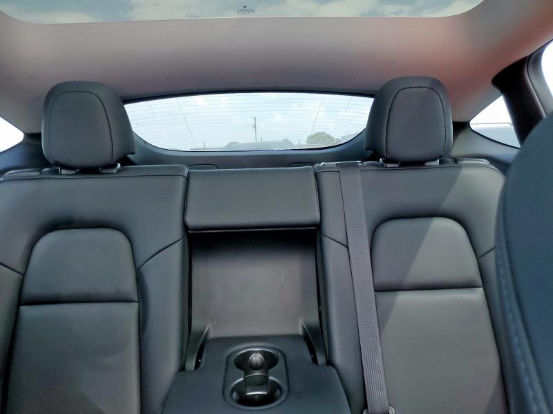 Photo 10 from auction – 2020 TESLA MODEL Y with VIN 5YJYGDEE4LF043773