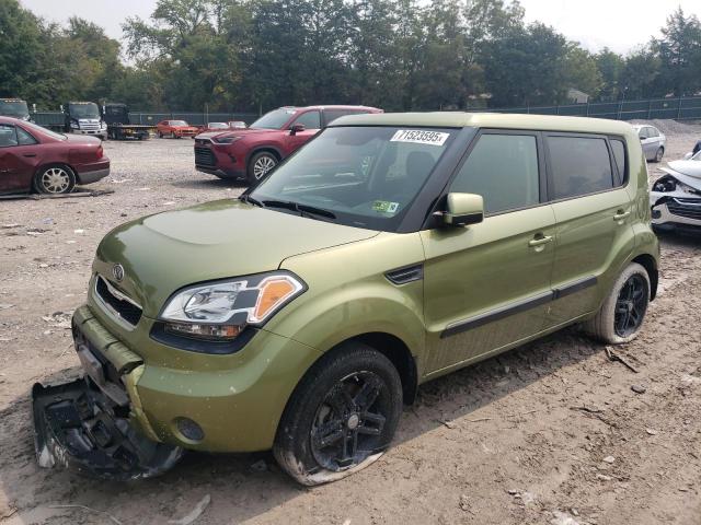 KIA SOUL + 2011 с VIN KNDJT2A2XB7205696 - Снимка от търг