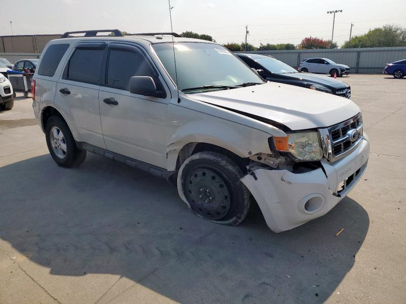 Photo 4 from auction – 2011 FORD ESCAPE XLT with VIN 1FMCU9D73BKB19970