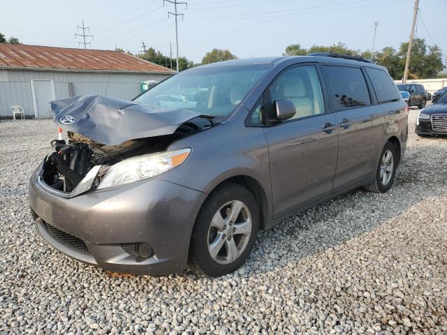 Photo 1 from auction – 2014 TOYOTA SIENNA LE with VIN 5TDKK3DC2ES463772