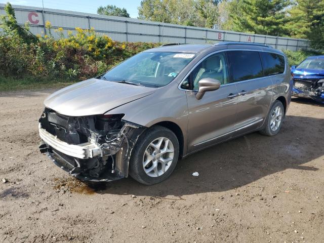 CHRYSLER PACIFICA T 2017 with VIN 2C4RC1EG5HR763949 - Photo from auction