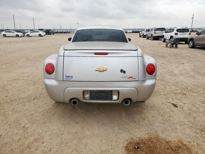 Photo 6 from auction – 2004 CHEVROLET SSR with VIN 1GCES14P84B106378
