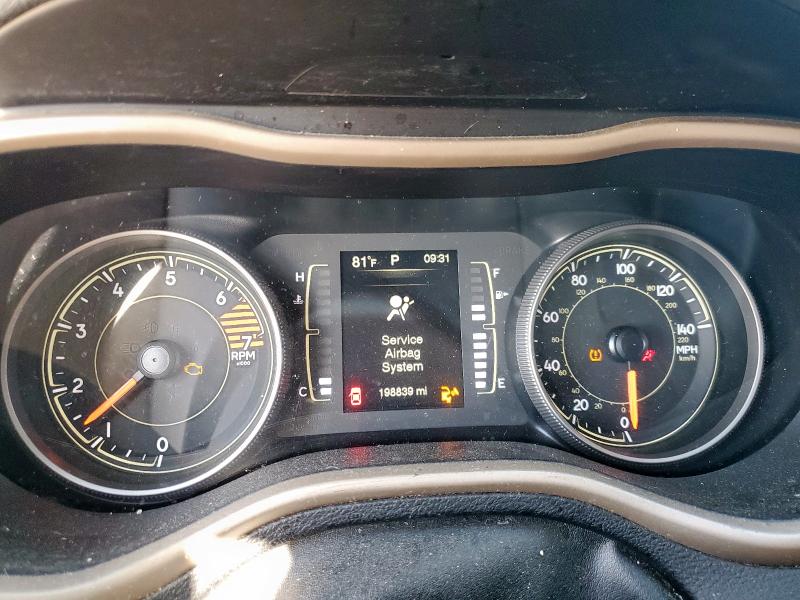 Photo 9 from auction – 2018 JEEP CHEROKEE L with VIN 1C4PJLCB4JD606437