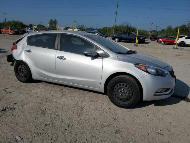 Photo 4 from auction – 2016 KIA FORTE LX with VIN KNAFK5A83G5585172
