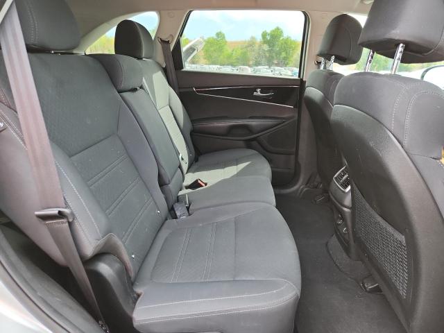 Photo 11 from auction – 2017 KIA SORENTO LX with VIN 5XYPGDA33HG331137