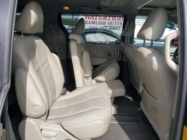 Photo 11 from auction – 2011 TOYOTA SIENNA XLE with VIN 5TDYK3DC8BS106117