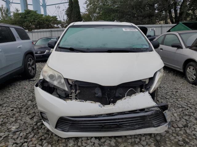 Photo 5 from auction – 2011 TOYOTA SIENNA XLE with VIN 5TDDK3DC6BS013515