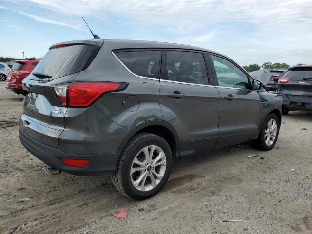 Photo 3 from auction – 2019 FORD ESCAPE SE with VIN 1FMCU9GD9KUA92148