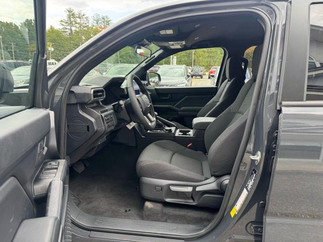 Photo 8 from auction – 2025 TOYOTA 4RUNNER SR with VIN JTEVA5BRXS5020012