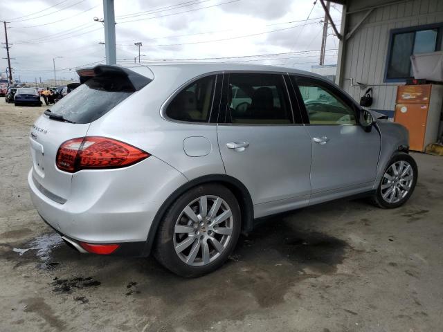 Photo 3 from auction – 2012 PORSCHE CAYENNE S with VIN WP1AB2A20CLA44561
