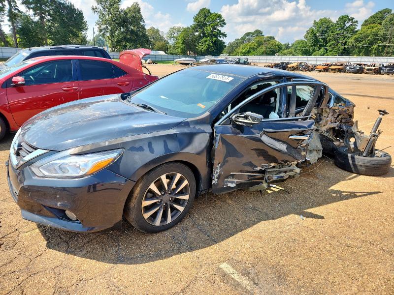 NISSAN ALTIMA 2.5 2017 with VIN 1N4AL3AP6HC172977 - Photo from auction