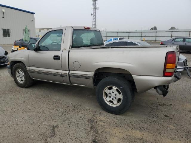 Photo 2 from auction – 2000 CHEVROLET SILVERADO with VIN 1GCEC14W9YZ357279