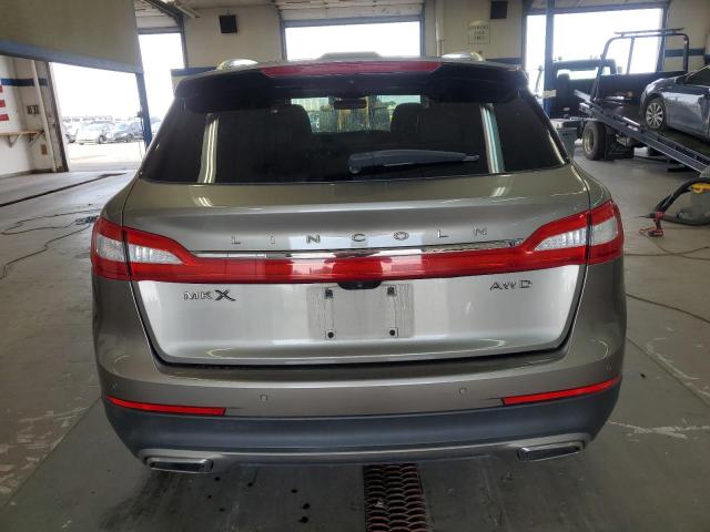Photo 6 from auction – 2016 LINCOLN MKX RESERV with VIN 2LMTJ8LRXGBL50909