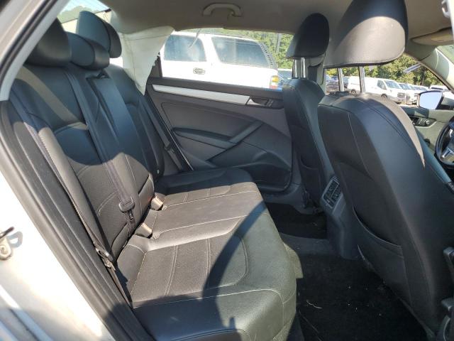 Photo 10 from auction – 2013 VOLKSWAGEN PASSAT S with VIN 1VWBP7A32DC101970