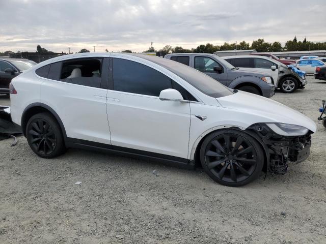 Photo 4 from auction – 2020 TESLA MODEL X with VIN 5YJXCAE27LF234387