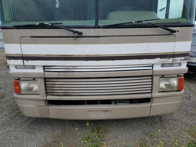 Photo 7 from auction – 1998 CHEVROLET P30 with VIN 1GBLP37J5W3302601