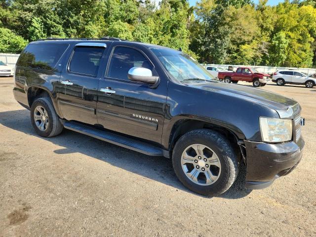 Photo 4 from auction – 2011 CHEVROLET SUBURBAN K with VIN 1GNSKHE37BR244285