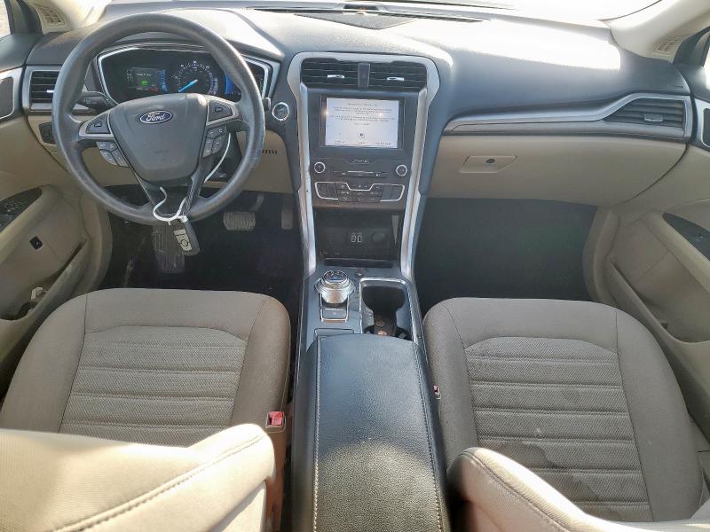 Photo 8 from auction – 2019 FORD FUSION SE with VIN 3FA6P0LUXKR256613