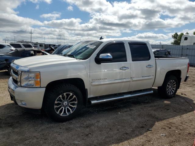 CHEVROLET SILVERADO 2011 with VIN 3GCPKSE33BG256624 - Photo from auction