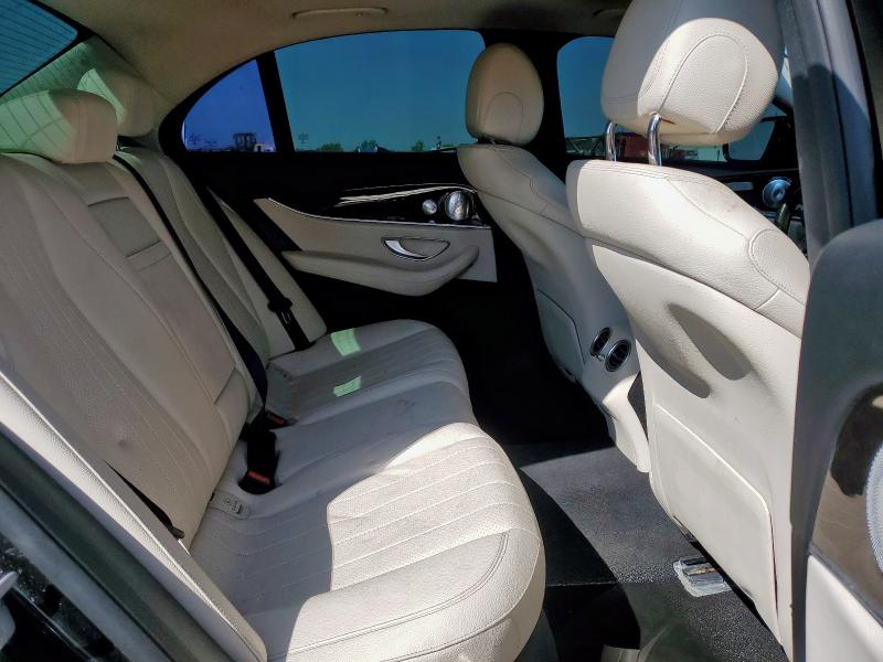 Photo 10 from auction – 2017 MERCEDES-BENZ E 300 with VIN WDDZF4JB4HA104080
