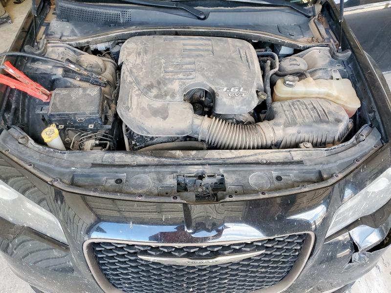 Photo 11 from auction – 2016 CHRYSLER 300 S with VIN 2C3CCABG1GH294975