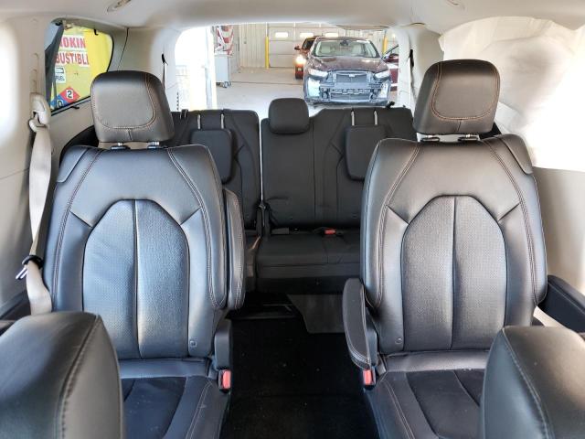 Photo 10 from auction – 2017 CHRYSLER PACIFICA T with VIN 2C4RC1EGXHR570230