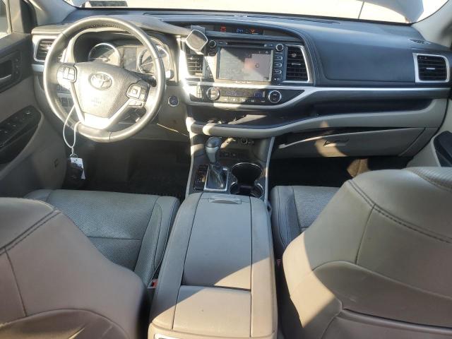 Photo 8 from auction – 2019 TOYOTA HIGHLANDER with VIN 5TDDGRFH6KS054756