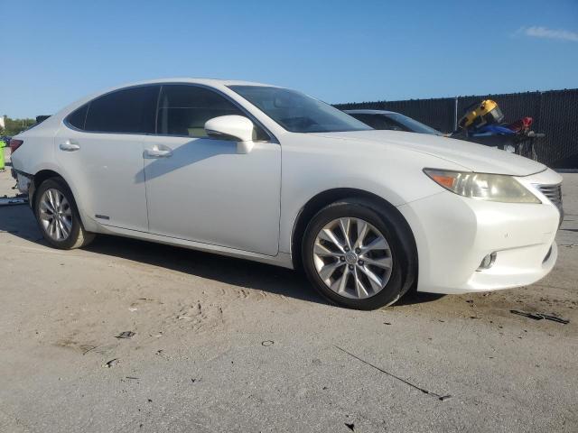 Photo 4 from auction – 2013 LEXUS ES 300H with VIN JTHBW1GG7D2011313