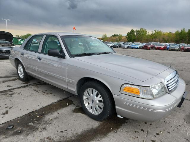 Photo 4 from auction – 2004 FORD CROWN VICT with VIN 2FAHP74W14X105763